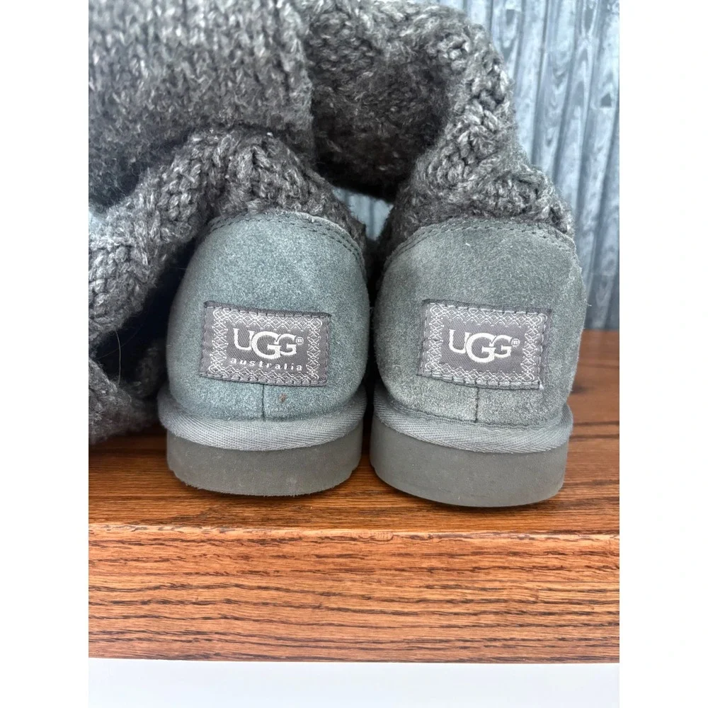 UGG Australia Isla Charcoal Gray Cable Knit Button Boots 1016557 Womens 8